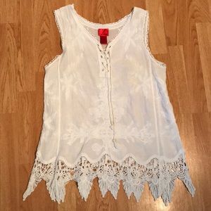 EUC V Christina White linen crochet tank M